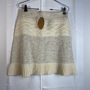 AKINI Womens A Line Short Skirt Beige Wool Mohair blend  Knit  Sz M New